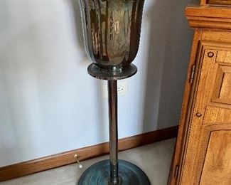 Metal champagne bucket stand