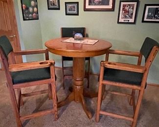 Pub table w/ 4 chairs