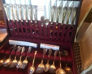 silverware set