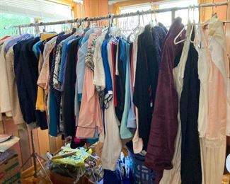 MANY LARGE SIZE WOMENS CLOTHING -MANY NEVER WORN