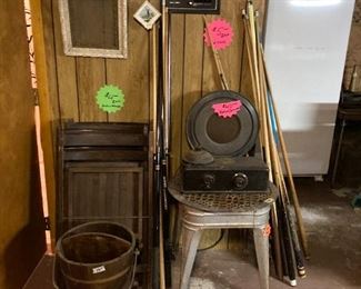 ANTIQUE RADIO-POOL CUES