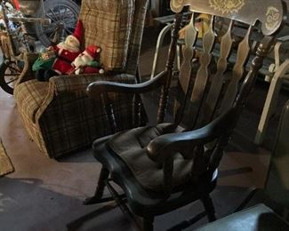 ROCKING CHAIR
