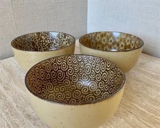 $20 - Set of three ceramic decorative bowls