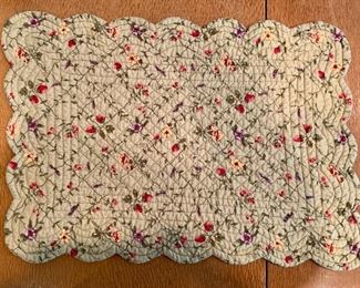 $40 - Set of 16 quilted floral placements