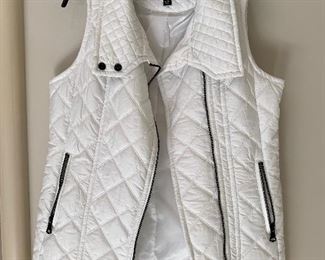 $30 - MarcNewYork Quilted white vest KS; size S; 100% polyester