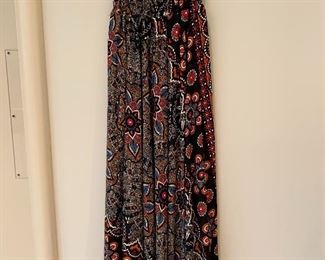 $24 - Floral tube dress; size M