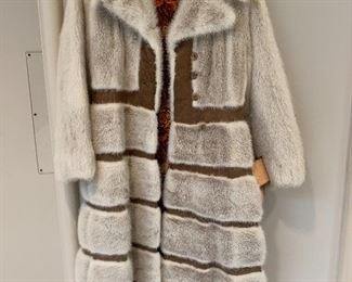 $995 - Vintage Gartenhaus  fur and leather paneled coat; in the iconic style of Christian Dior; size 8