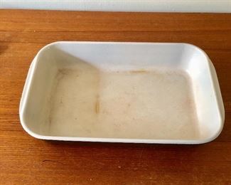 $40 - Le Creuset roasting pan - KS#129- Made in France; 3" H x 15.5" W x 10" D