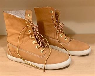 $38 - Timberland Glastonberry boots KS#48; size 8.5 M