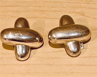 $50 - Sterling silver chunky clip earrings KS#68; approx  1.5" x 1.5"