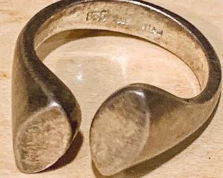 $22 - Sterling ring KS#95 - size 8