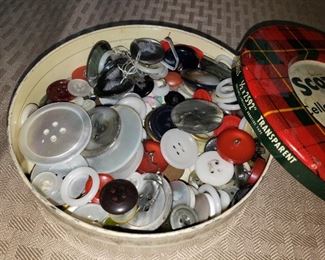 OLD BUTTONS