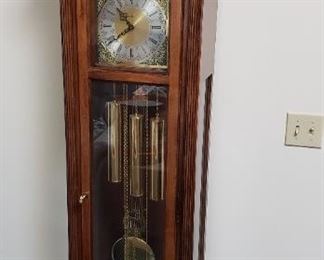 GORGEOUS HOWARD MILLER GRANDFATHER CLOCK SOUNDS GREAT