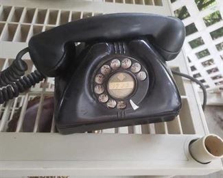 VINTAGE TELEPHONE