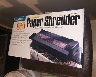 Royal Paper Shredder