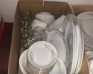 Golden Harvest China Set 1/4
