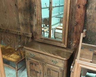 Temple Stuart Dresser with Mirror 1/2