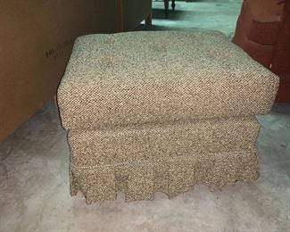 Armchair with Ottoman 2/2