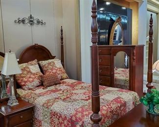 Broyhill four poster bed.