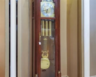 Sligh Grandfather clock looks great & working!