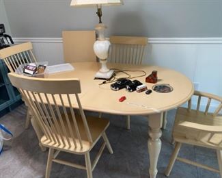 Table and 4 chair with leaf 125.00