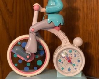 NEW HAVEN MOVING PETER CLOWN ALARM CLOCK