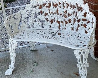 VTG CAST IRON GARDEN BENCH