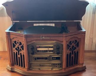 EMERSON ALBUM/CD/RADIO PLAYER
