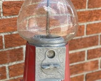 VTG BUBBLE GUM MACHINE