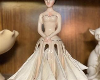 RARE VTG LILLIAN VERNON GIBSON GIRL NAPKIN HOLDER