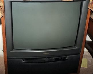 COLOR TV