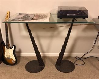 Retro table with  beveled