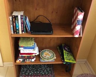 Three-shelf bookcase.