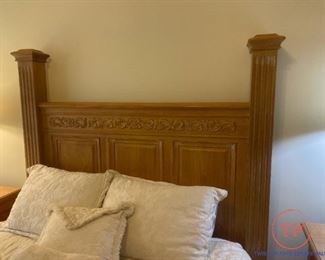 HOOKER Queen Size Post  Bed