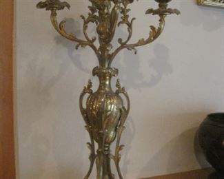 Clock / Candelabra Garniture  set. 