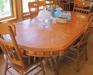 Oak Dining Table with 8 Chairs.