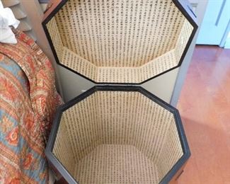 End table with lid