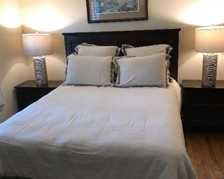  Shaker Style Queen Size Bed
