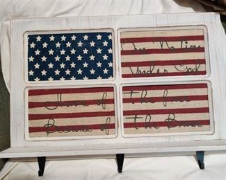 AMERICA!! Wall Decor with hooks