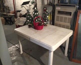 OLD WOOD KITCHEN TABLE