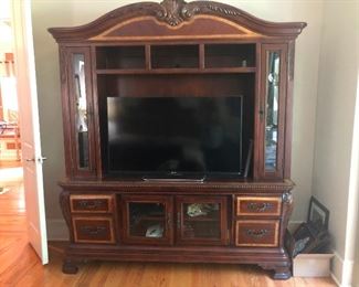 Wow this is a massive entertainment unit, and you and I both know entertainment units are VERY SOUGHT AFTER