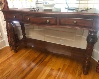 Super nice sideboard. 