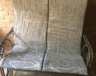 Okay, so this looks like a pair of boxers