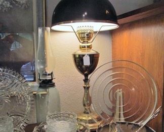 beautiful & stately brass lamp