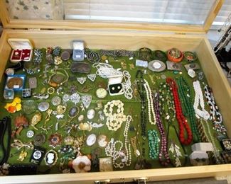 Beautiful costume jewelry - necklaces, rings, bracelets, pins, earrings, watches, knives, WW2 memorabilia & more.
