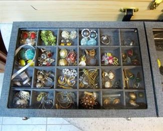 Beautiful costume jewelry - necklaces, rings, bracelets, pins, earrings, watches, knives, WW2 memorabilia & more.