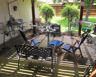 Check out our beautiful patio sets, garden decor, fountains, birdbaths, lawn tools, & compost bin