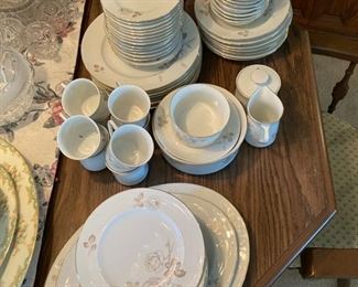 47 Johann Haviland China