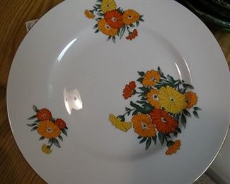 Homer Laughlin Rose & Poppy Plates
