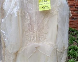 Lace vintage Wedding Dress  $30
00